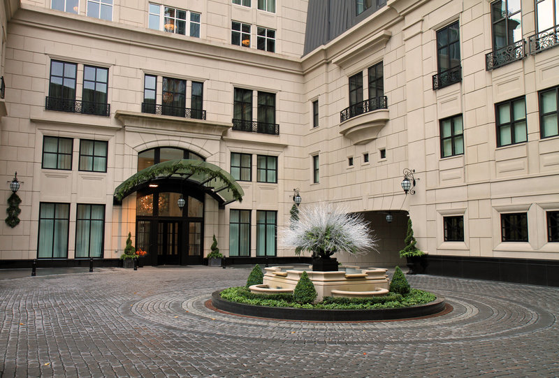 The Waldorf Astoria Chicago Condos